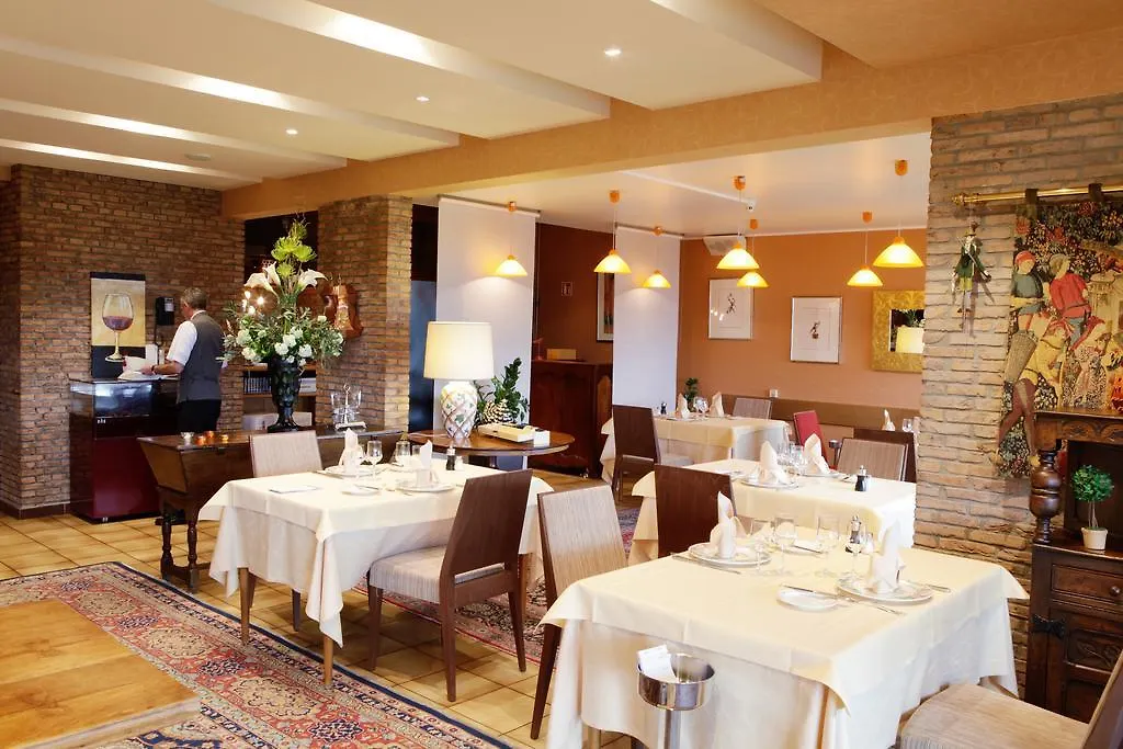 Hotel Des Vignes Restaurant Du Pressoir Remich